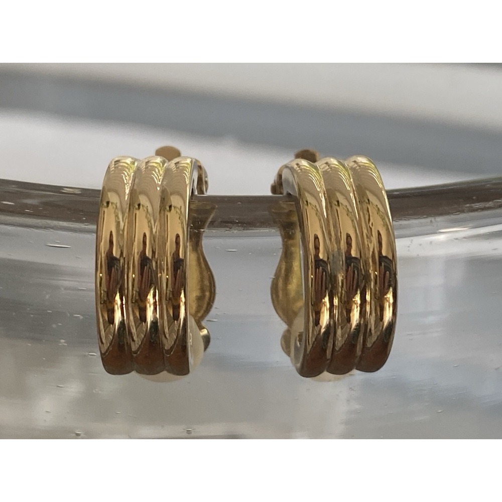 1980s Unsigned Designer Quality Gold‎ Tone Textured Half Hoop Clip Earrings EUC
